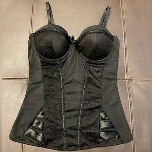 Spirit Halloween Black Beaded Lace Corset / Bustier